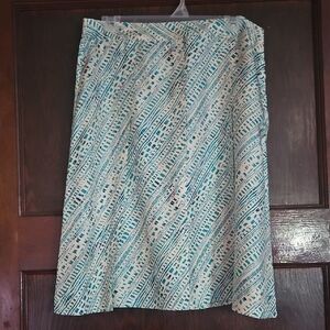 EUC Merona Turquoise and Cream 100% Silk Skirt - Size 8